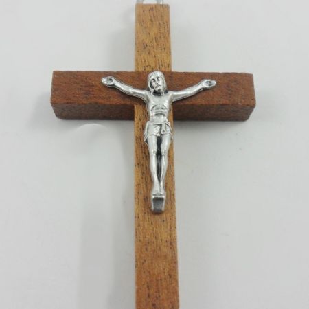 CRUZ Madera c/ Cristo 9 cm